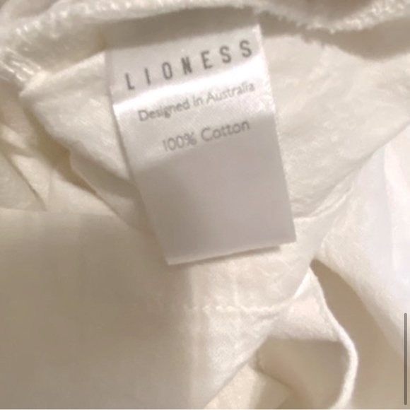 Lioness Twist Front Hey You Romper - Picture 12 of 15